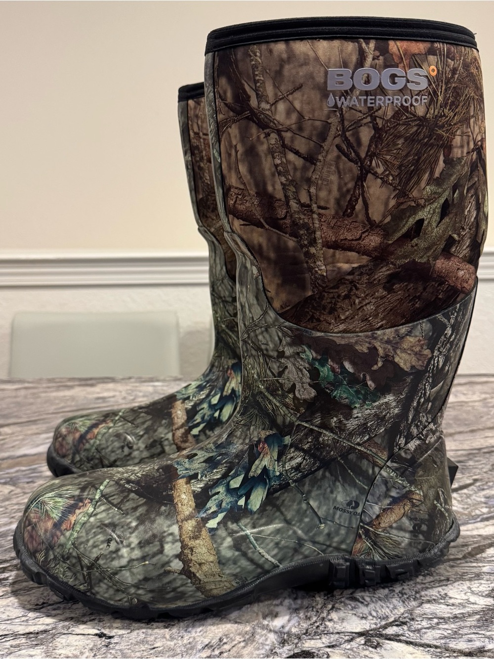 BOGS Classic High Mossy Oak Camo Waterproof Boots Men Size 15 Hunting